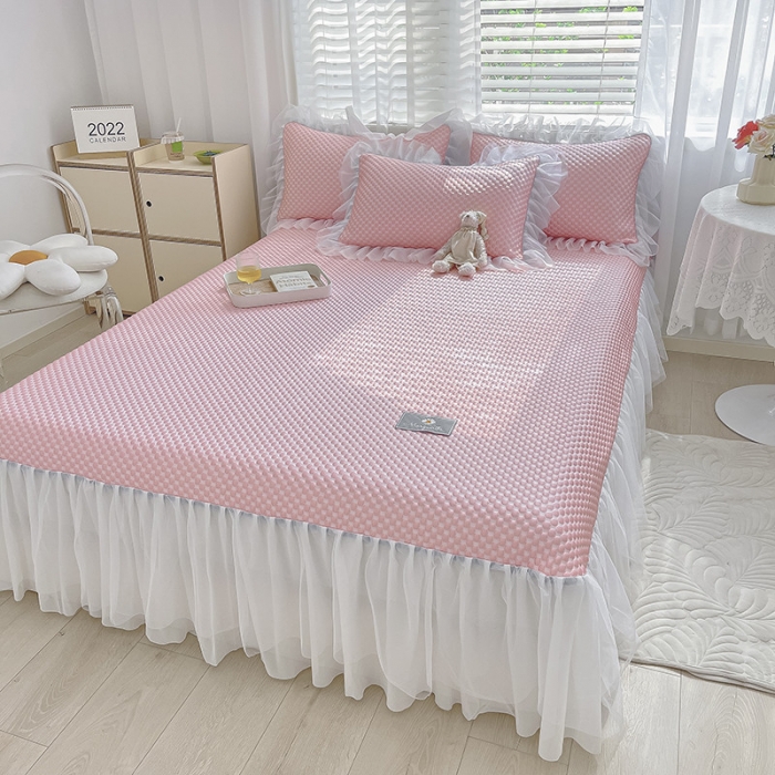 91家纺网 家纺一手货源 找家纺 眠帛家居  2022春夏爆款冰豆豆凉席床裙款 公主粉