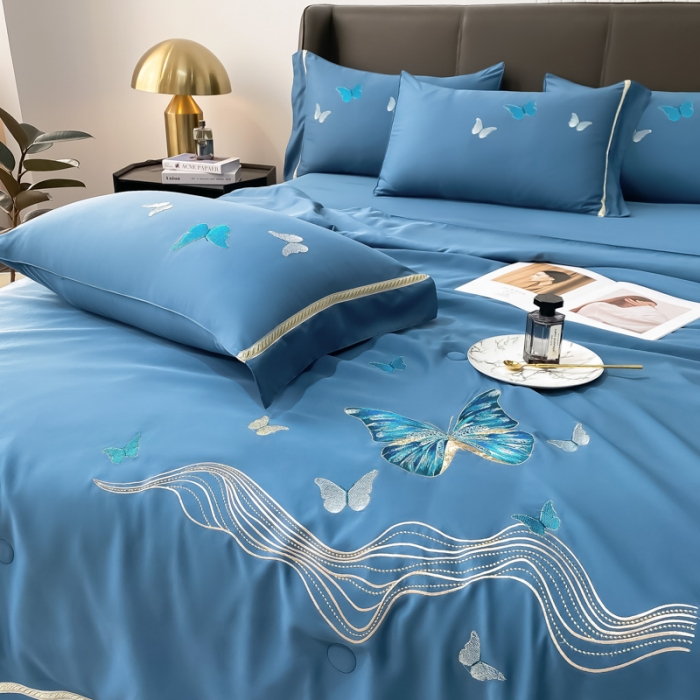 91家纺网 家纺一手货源 找家纺 眠帛家居  2022新款蝶梦刺绣夏被四件套 蝶梦中蓝