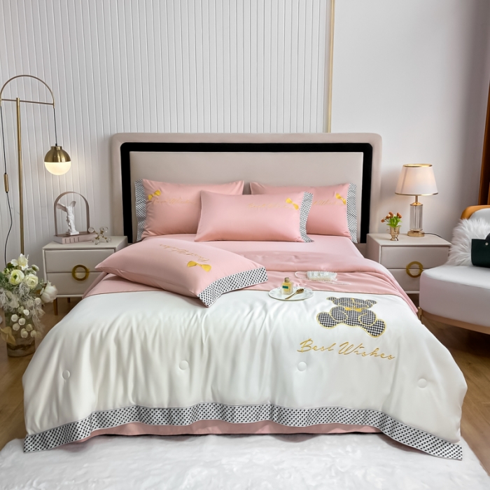 91家纺网 家纺一手货源 找家纺 (总) 眠帛家居 2022新款元气熊刺绣夏被四件套