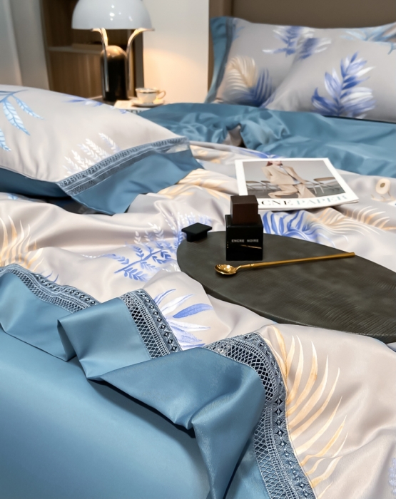 91家纺网 家纺一手货源 找家纺 2022新款 镂空水洗天丝夏被四件套 蓝色羽叶