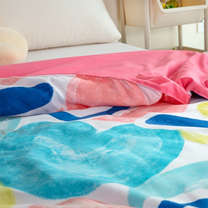 91家纺网 家纺一手货源 找家纺 畅销被业 2022水洗棉印花被夏被 爱心