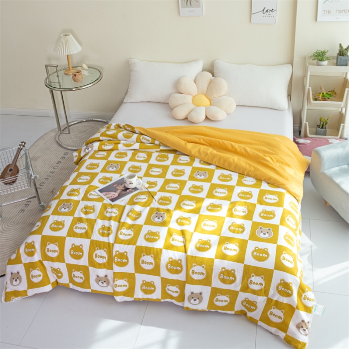 91家纺网 家纺一手货源 找家纺 畅销被业 2022水洗棉印花被夏被 可爱熊