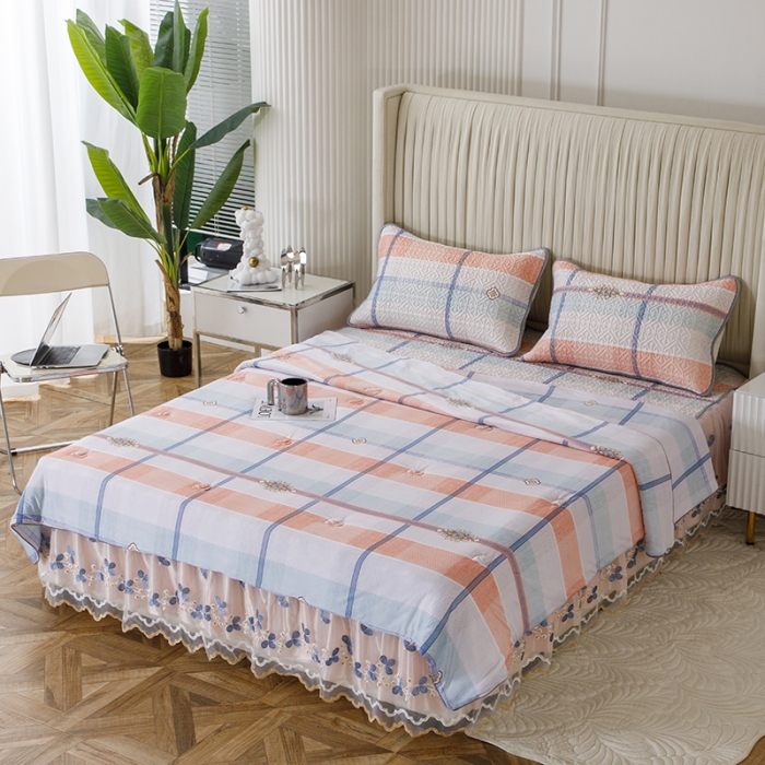 91家纺网 家纺一手货源 找家纺 纽缦 2022新款凉感丝乳胶凉席花卉夏被床裙四件套 大方格