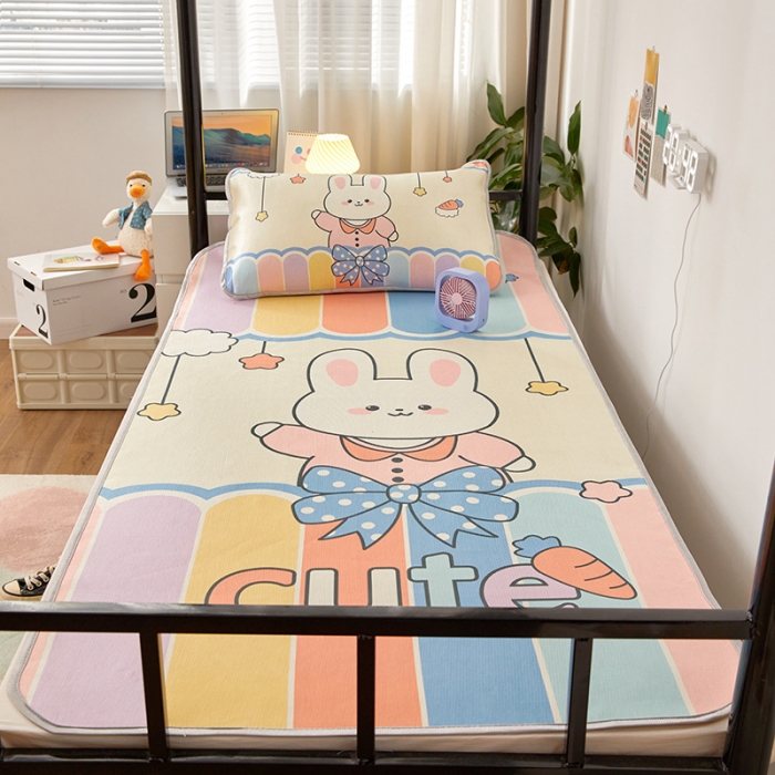 91家纺网 家纺一手货源 找家纺 世爵 2022新款数码印花学生冰丝席 彩虹兔