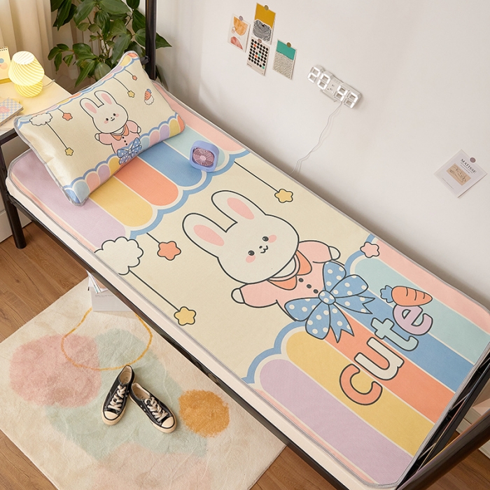 91家纺网 家纺一手货源 找家纺 世爵 2022新款数码印花学生冰丝席 彩虹兔