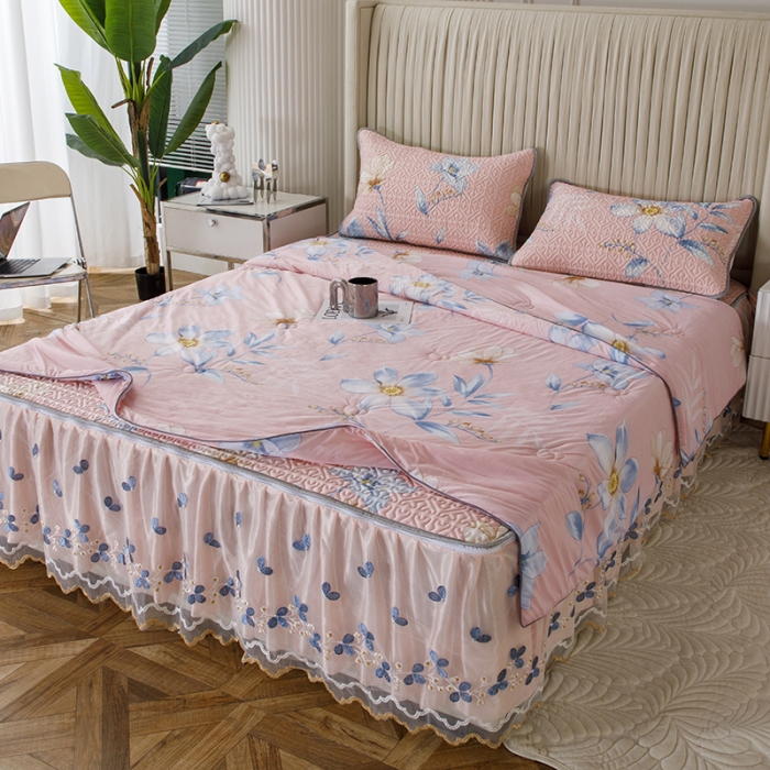 91家纺网 家纺一手货源 找家纺 纽缦 2022新款凉感丝乳胶凉席花卉夏被床裙四件套 花间粉