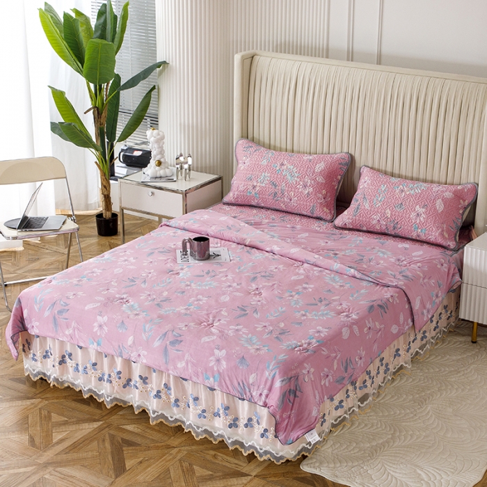 91家纺网 家纺一手货源 找家纺 纽缦 2022新款乳胶凉席花卉夏被床裙四件套 花间柔梦-粉