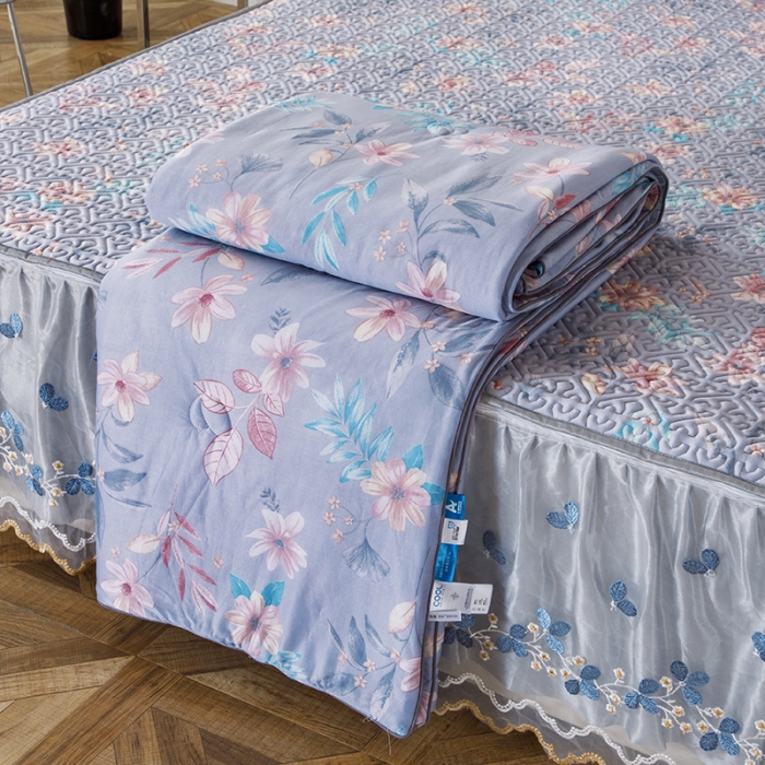 91家纺网 家纺一手货源 找家纺 纽缦 2022新款乳胶凉席花卉夏被床裙四件套 花间柔梦-兰