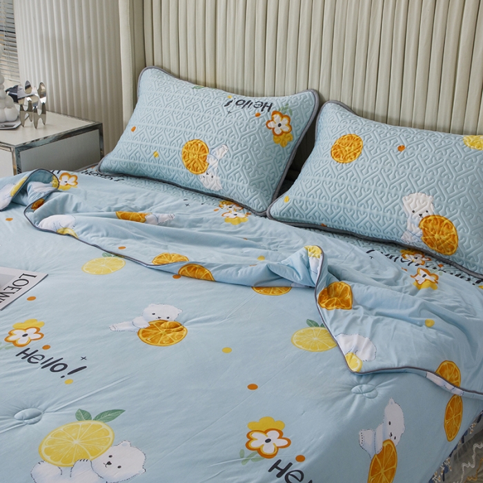 91家纺网 家纺一手货源 找家纺 纽缦 2022新款凉感丝乳胶凉席花卉夏被床裙四件套 柠檬熊蓝