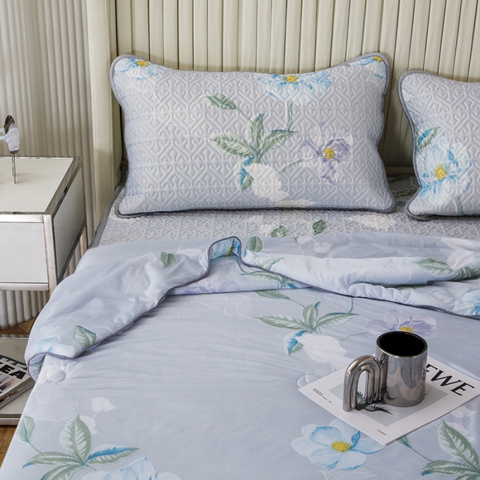 91家纺网 家纺一手货源 找家纺 纽缦 2022新款凉感丝乳胶凉席花卉夏被床裙四件套 馨享花意