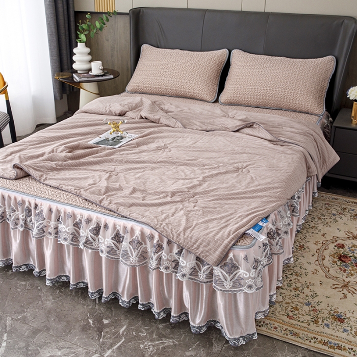 91家纺网 家纺一手货源 找家纺 纽缦2022新款凉感丝乳胶凉席纯色夏被床裙四件套 肌理纹豆沙