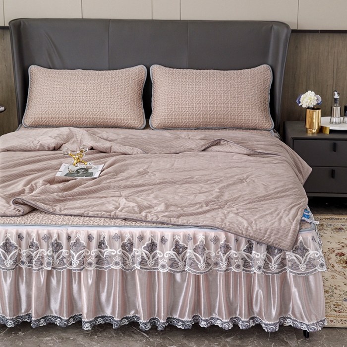 91家纺网 家纺一手货源 找家纺 纽缦2022新款凉感丝乳胶凉席纯色夏被床裙四件套 肌理纹豆沙