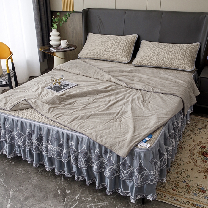 91家纺网 家纺一手货源 找家纺 纽缦2022新款凉感丝乳胶凉席纯色夏被床裙四件套 肌理纹咖色