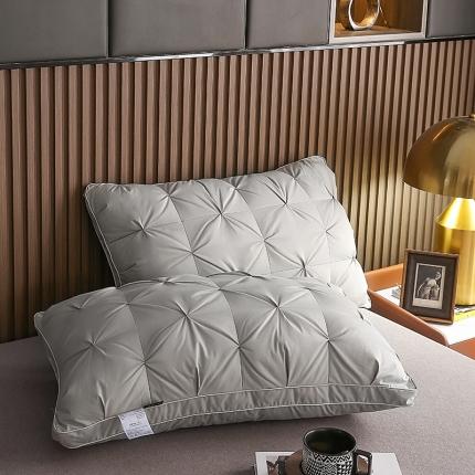 91家纺网 家纺一手货源 找家纺 2022帅露直播爆款保健枕芯枕头纽花羽丝绒枕