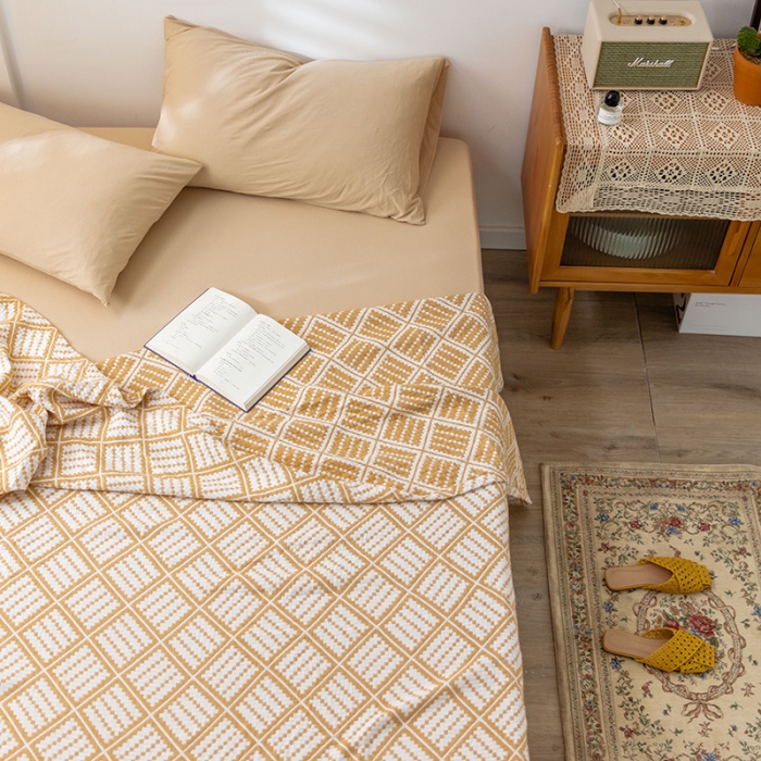 91家纺网 家纺一手货源 找家纺 雯雨 2022新款无印风纱布毛巾被夏被直播方格圆点黄