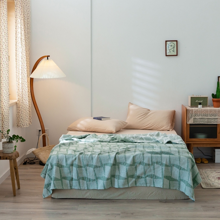 91家纺网 家纺一手货源 找家纺 雯雨 2022新款无印风纱布毛巾被夏被直播平行线绿