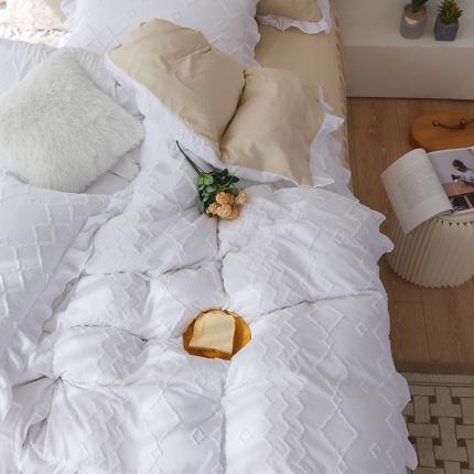 2023春夏爆款韩版立体剪花ins风工艺款四件套 奶白卡其