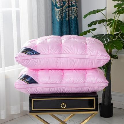 91家纺网 家纺一手货源 找家纺 （总）皇家乳胶体验馆2023新款满天星酒店风格枕 扭花