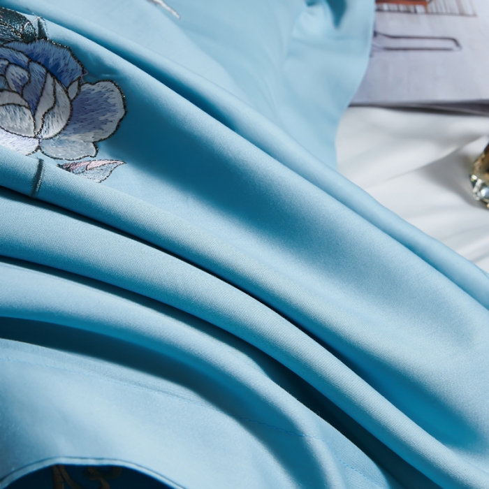 91家纺网 家纺一手货源 找家纺 优姿 2022新款100支长绒棉绣花四件套—花叶倾城-浅蓝