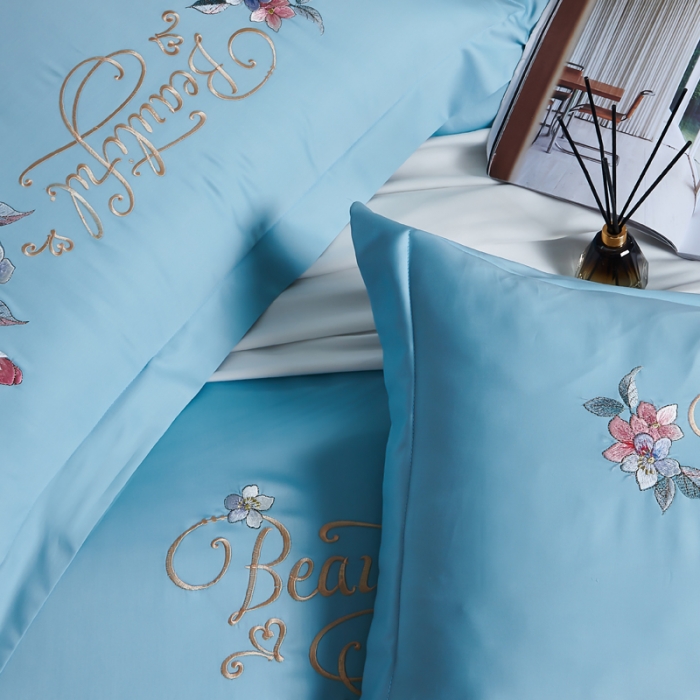 91家纺网 家纺一手货源 找家纺 优姿 2022新款100支长绒棉绣花四件套—花叶倾城-浅蓝