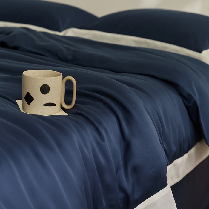 91家纺网 家纺一手货源 找家纺 新款60支天丝拼边款四件套 远峰蓝