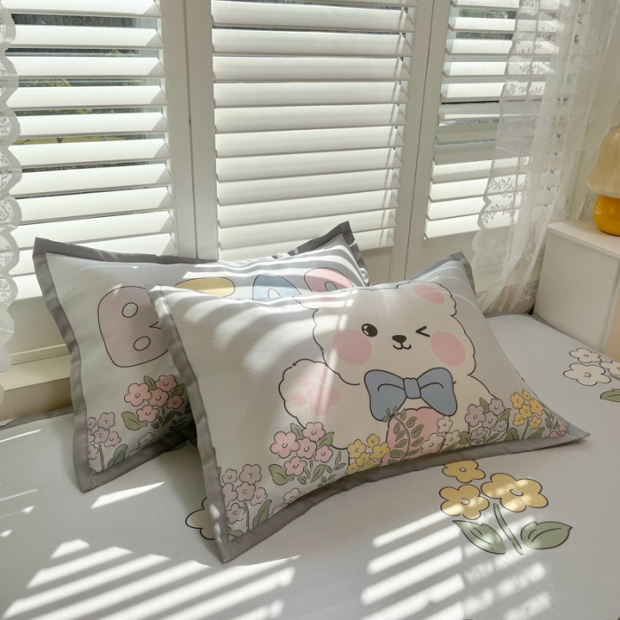 91家纺网 家纺一手货源 找家纺 柒月家居2022大版碳光冰丝凉席 花园小熊