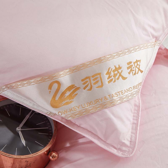 91家纺网 家纺一手货源 找家纺 羽仙子 2023爆款80s柔赛丝90白鹅绒被羽绒被春秋被冬被 粉红