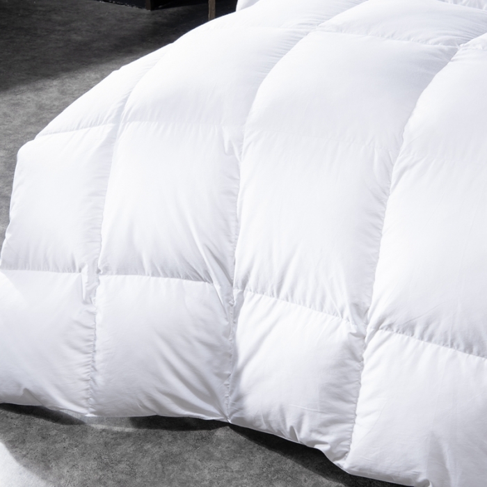 91家纺网 家纺一手货源 找家纺 羽仙子 2023新款120支全棉纯色贡缎白鹅绒被春秋被冬被 白色