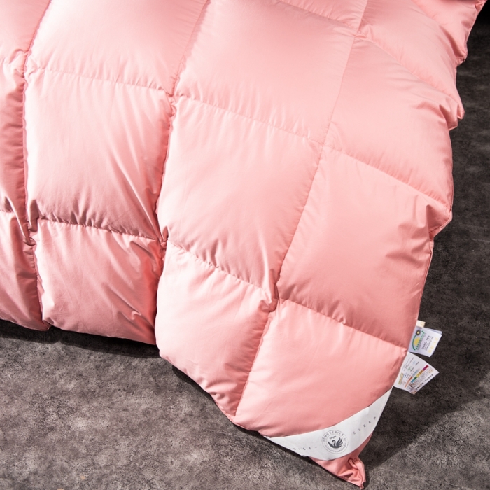 91家纺网 家纺一手货源 找家纺 羽仙子 2023新款120支全棉纯色贡缎白鹅绒被春秋被冬被 橙红色