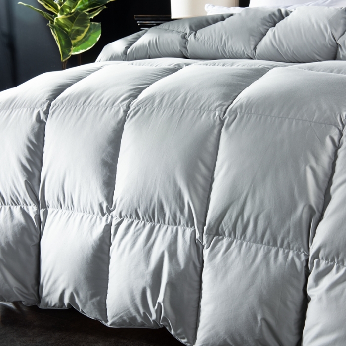 91家纺网 家纺一手货源 找家纺 羽仙子 2023新款120支全棉纯色贡缎白鹅绒被春秋被冬被 蓝灰