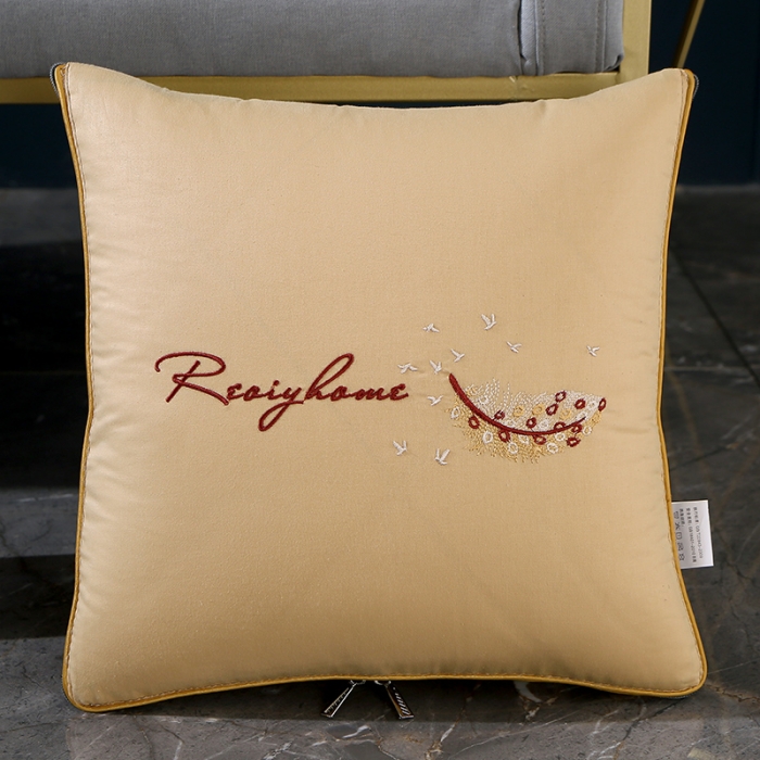 91家纺网 家纺一手货源 找家纺 照世家纺2022新款全棉羽毛款多功能抱枕被 米黄