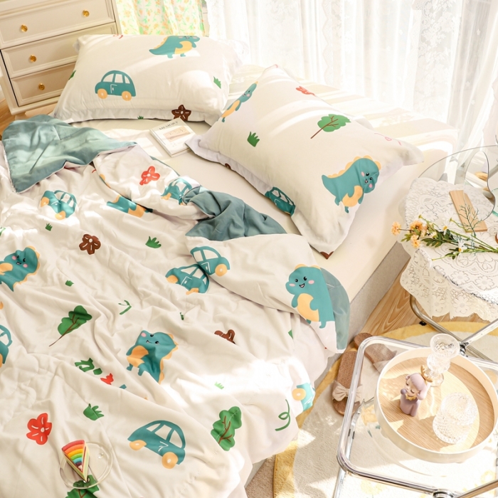 91家纺网 家纺一手货源 找家纺 慕尚 2025新款实拍水洗小花边夏被 萌萌恐龙