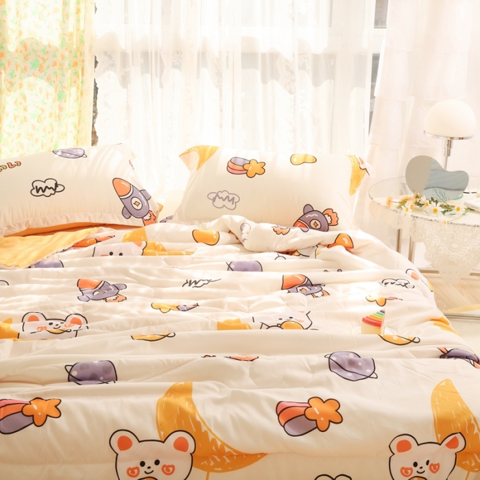 91家纺网 家纺一手货源 找家纺 慕尚 2025新款实拍水洗小花边夏被 奇幻星球