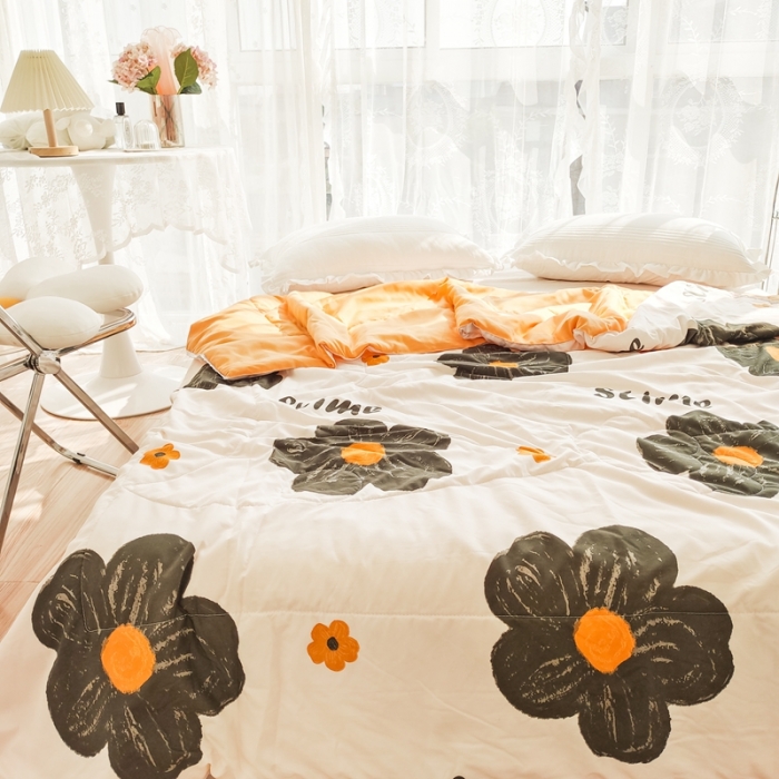 91家纺网 家纺一手货源 找家纺 慕尚 2025新款实拍水洗小花边夏被 太阳花