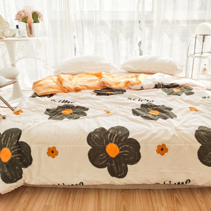 91家纺网 家纺一手货源 找家纺 慕尚 2025新款实拍水洗小花边夏被 太阳花