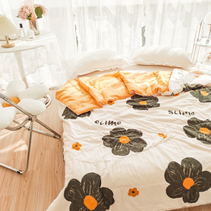 91家纺网 家纺一手货源 找家纺 慕尚 2025新款实拍水洗小花边夏被 太阳花