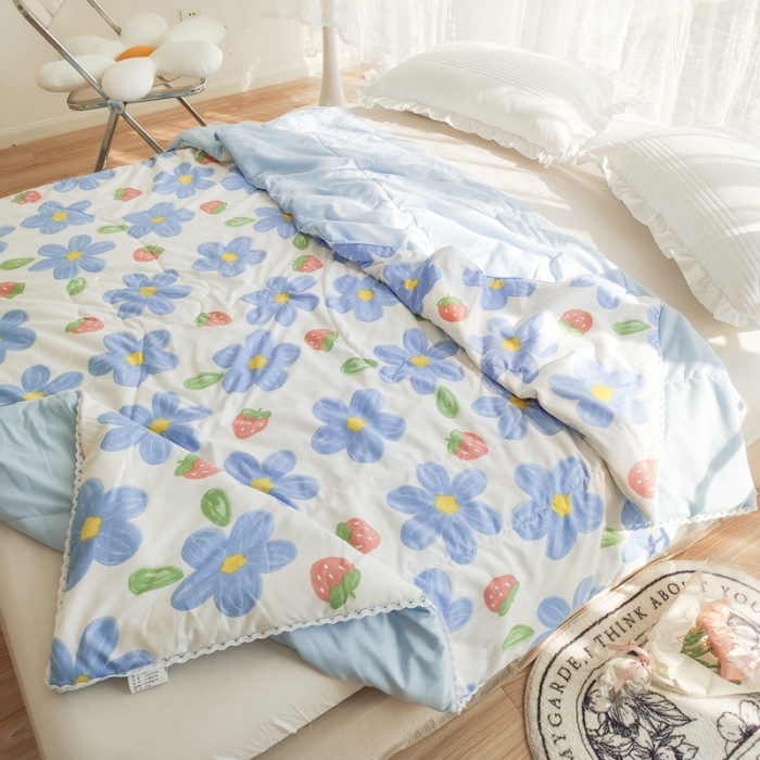 91家纺网 家纺一手货源 找家纺 慕尚 2025新款实拍水洗小花边夏被 幸运花