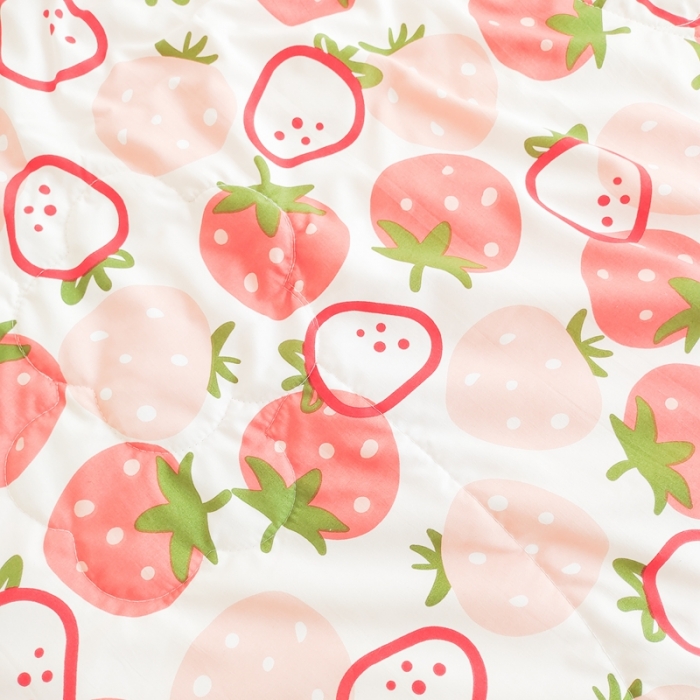 91家纺网 家纺一手货源 找家纺 慕尚 2025新款实拍水洗小花边夏被 芝士草莓