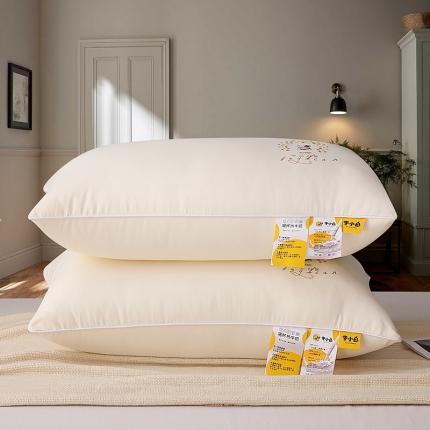 91家纺网 家纺一手货源 找家纺 2023皇冠之家爆款牛小白系列枕芯枕头 米白