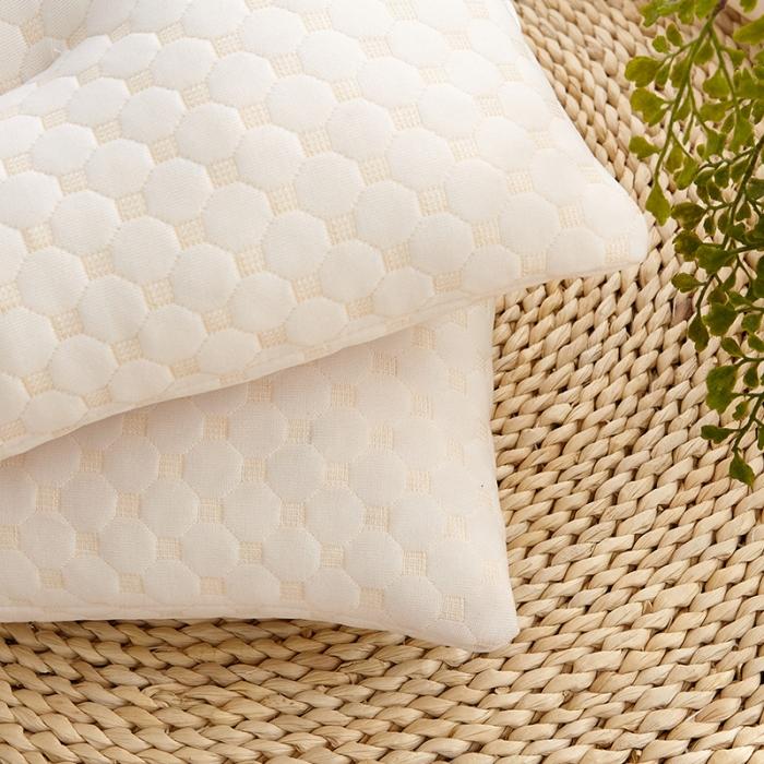 91家纺网 家纺一手货源 找家纺  2025新款碎乳胶颗粒枕芯水立方成人儿童枕头家用学生宿舍护颈枕厂家直销