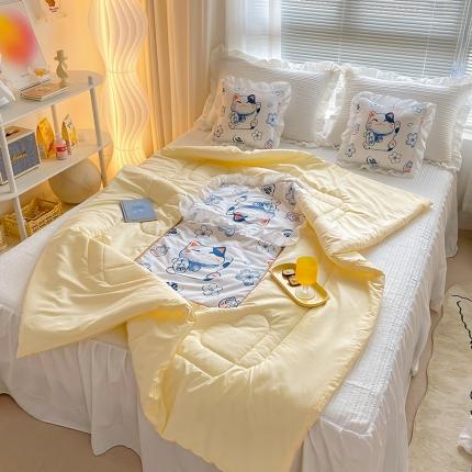 91家纺网 家纺一手货源 找家纺 慕澄2022新款小清新花边款抱枕被直播赠品 招财猫