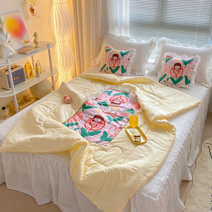 91家纺网 家纺一手货源 找家纺 慕澄2022新款小清新花边款抱枕被直播赠品 花园