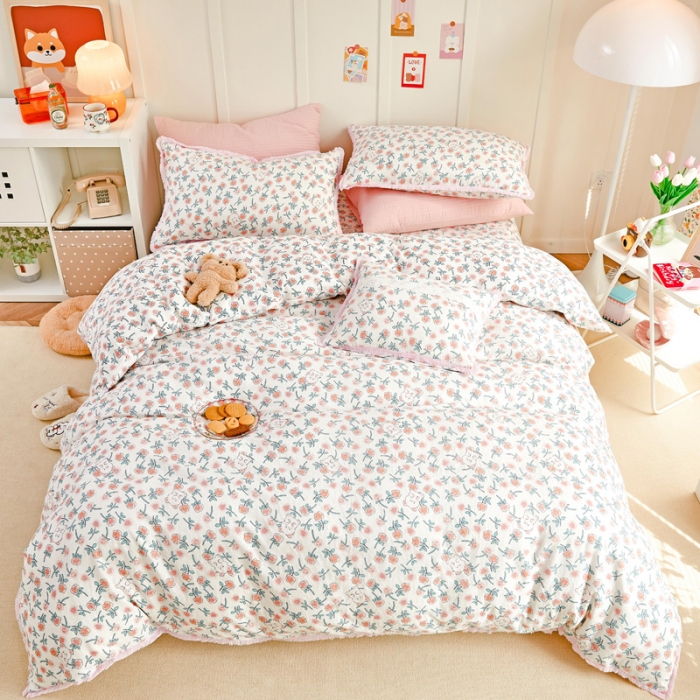 91家纺网 家纺一手货源 找家纺 亲亲公主2025新款小清新碎花韩版花边双层纱四件套 玫瑰小熊