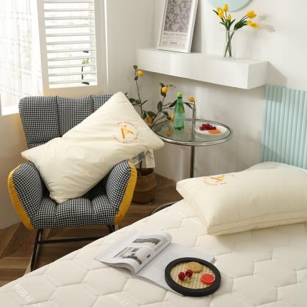 91家纺网 家纺一手货源 找家纺 （总） 麦肯锡 2022新款60s原棉大豆羽丝绒枕