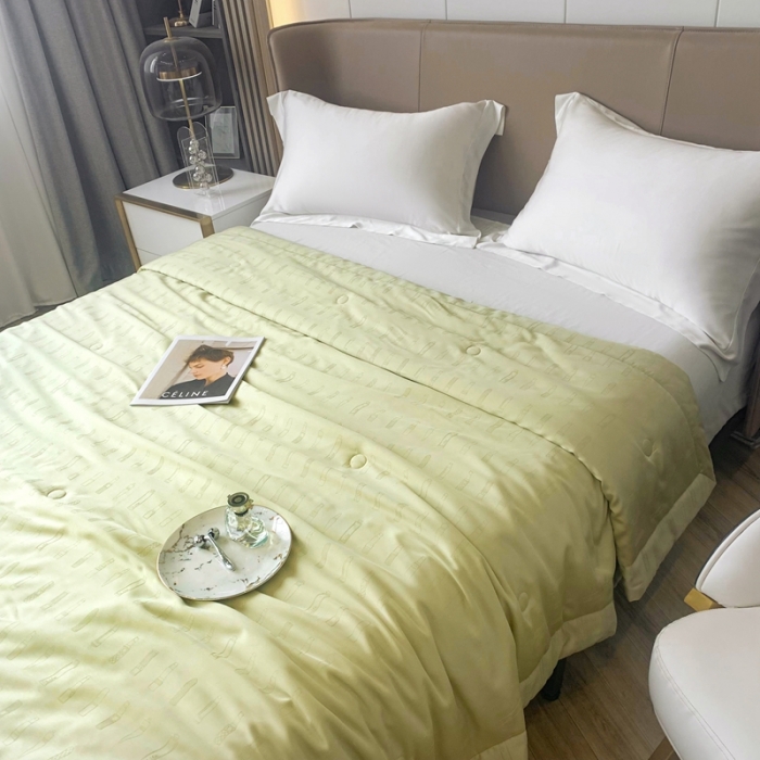 91家纺网 家纺一手货源 找家纺 榻尚 2023新款天丝提花夏被夏凉被20%蚕丝 口红 雾绿