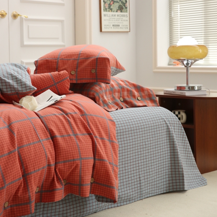 91家纺网 家纺一手货源 找家纺 榻尚 经典田园格子全棉色织水洗棉四件套 蒂曼（红蓝）