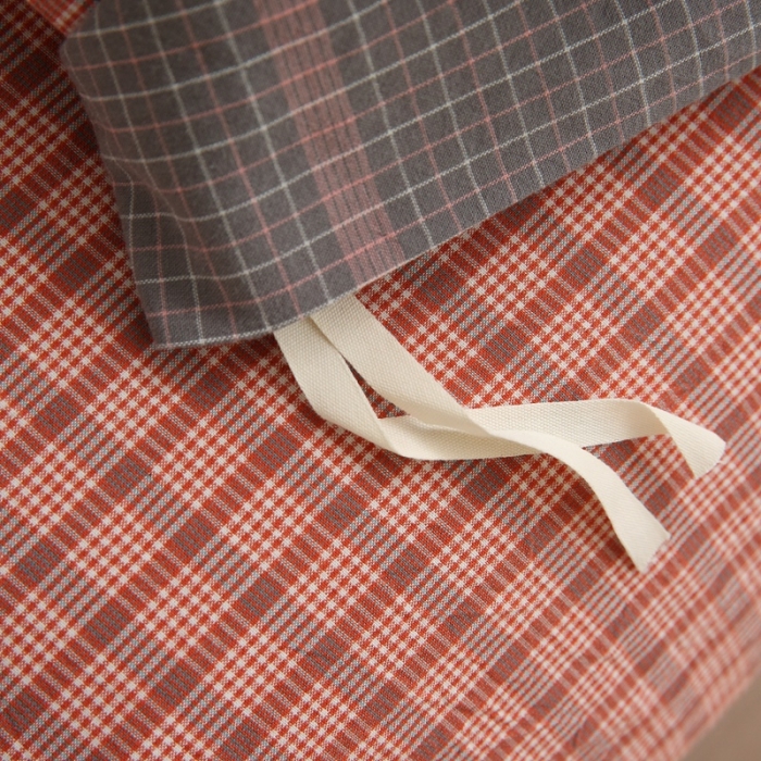 91家纺网 家纺一手货源 找家纺 榻尚 经典田园格子全棉色织水洗棉四件套 亦梵（灰粉）