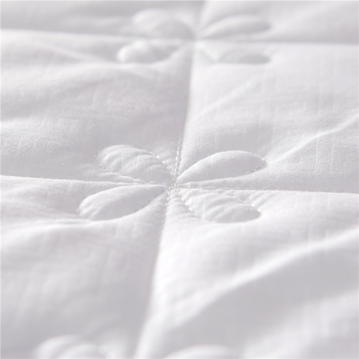 91家纺网 家纺一手货源 找家纺 雪云美 2022亲肤棉磨毛夹棉床笠全包床垫保护套四叶草-白