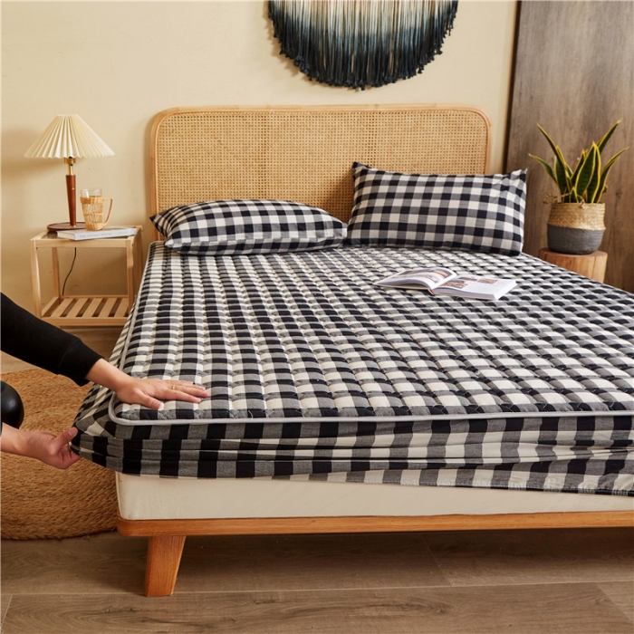 91家纺网 家纺一手货源 找家纺 雪云美A类全棉色织水洗棉床笠夹棉床罩三件套可定制黑白格