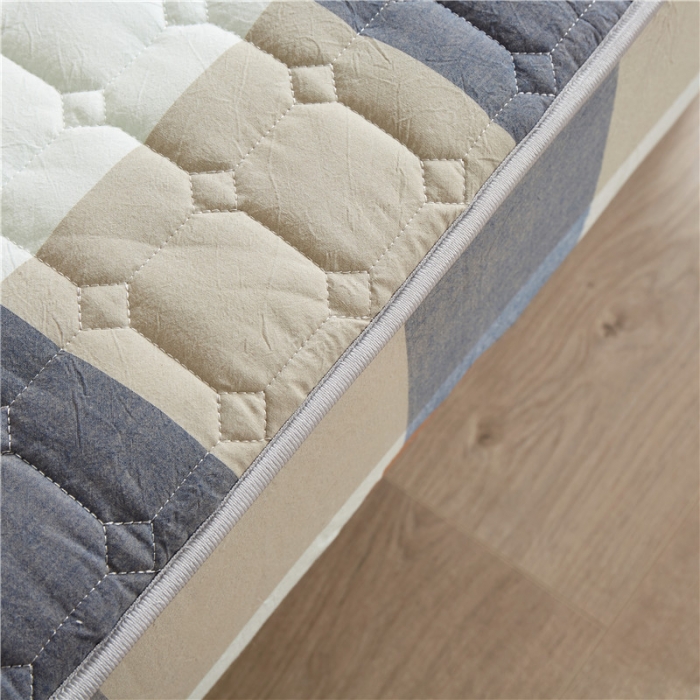 91家纺网 家纺一手货源 找家纺 雪云美A类全棉色织水洗棉床笠夹棉床罩三件套可定制蓝大格